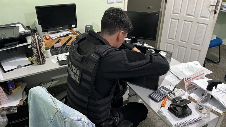 Polícia Federal prende empresário e apreende bens em operação que investiga desvios na Santa Casa em Campos