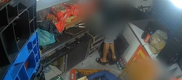 Jovem de 19 anos é morto a tiros dentro de lanchonete em Itaperuna